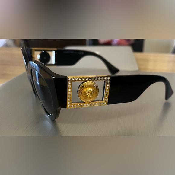 BRIGHT MEDUSA CRYSTAL SUNGLASSES - Picture 5 of 5